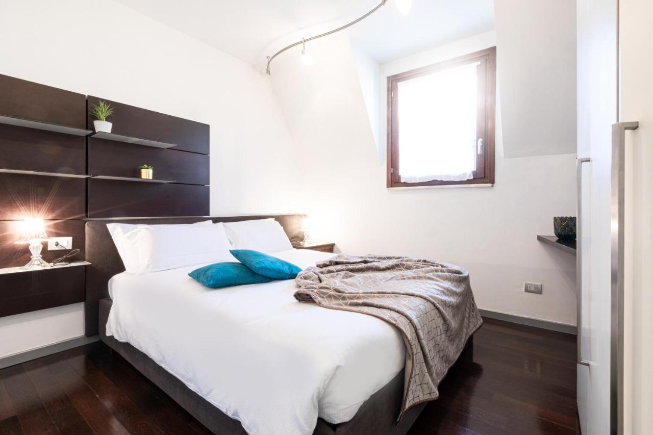 Sempione Split-Level Terrace Apartment - Top Collection Milano Ngoại thất bức ảnh