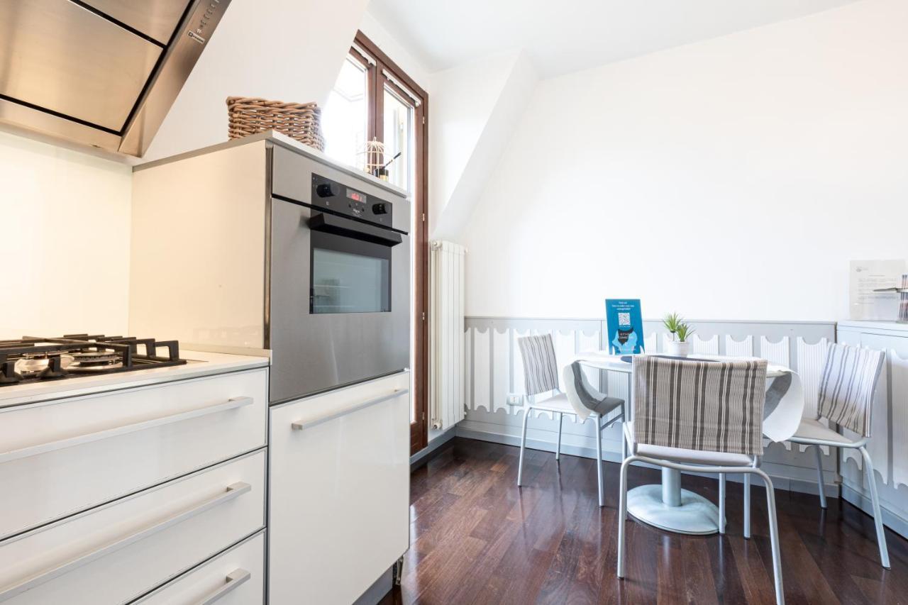 Sempione Split-Level Terrace Apartment - Top Collection Milano Ngoại thất bức ảnh